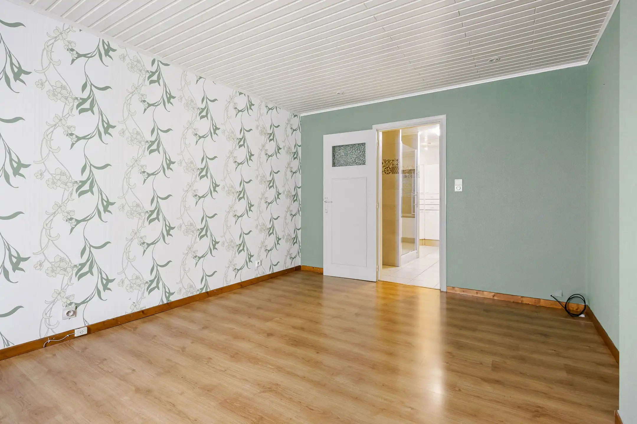 Ruime woning met garage en terras in Herderen foto 12