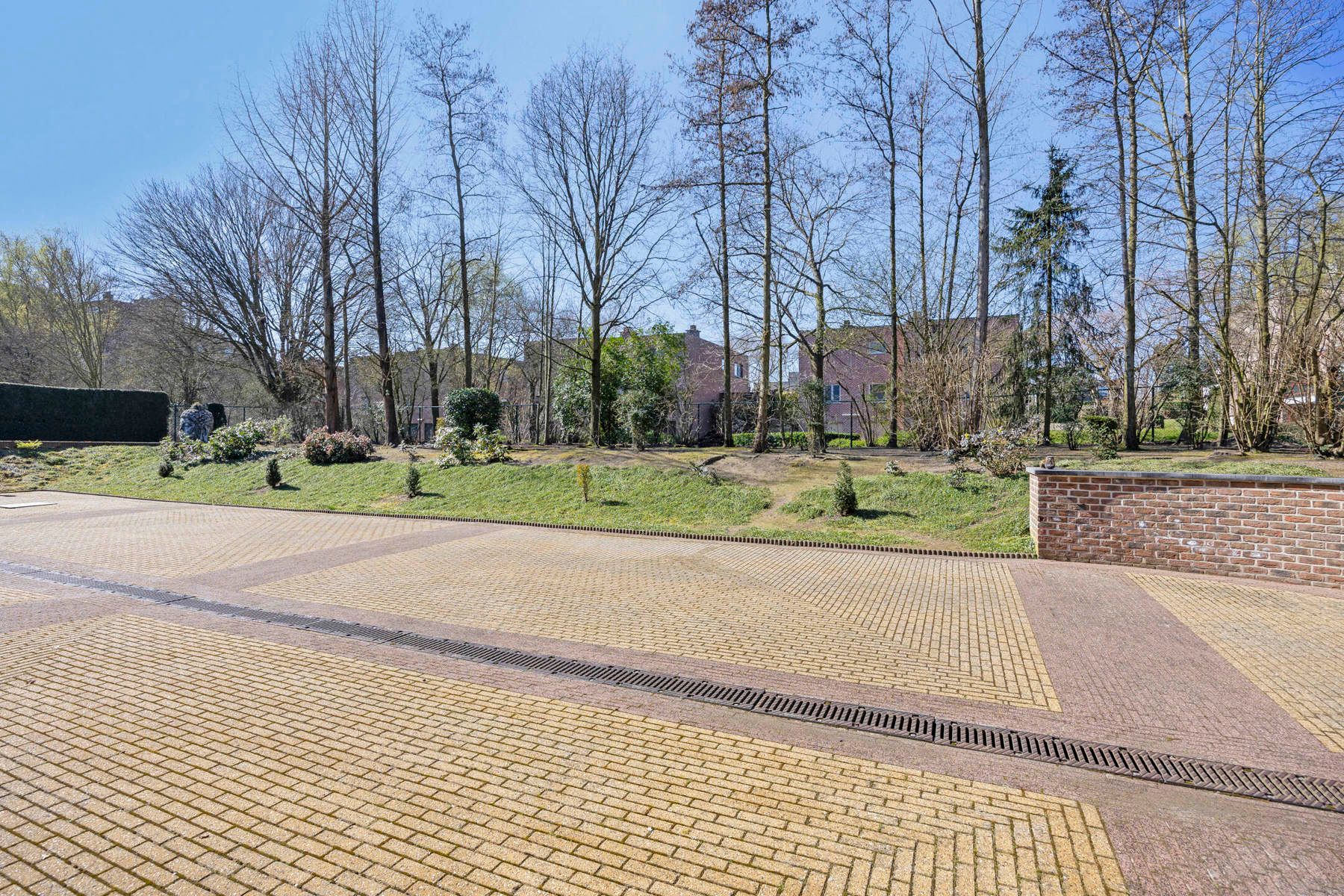 Luxueus appartement met 2 slaapkamers in Maaseik.  foto 40