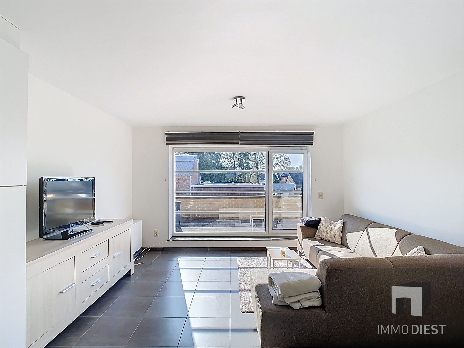 Ruim en energiezuinig duplexappartement (100 m²) met zonnig terras in Schaffen foto 3