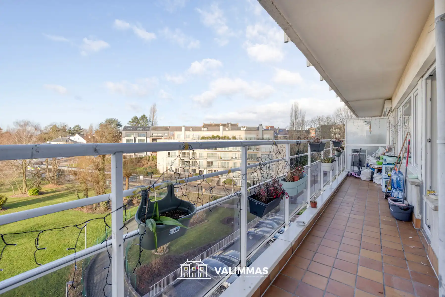 Gerenoveerd en comfortabel appartement met terras en kelder foto 11