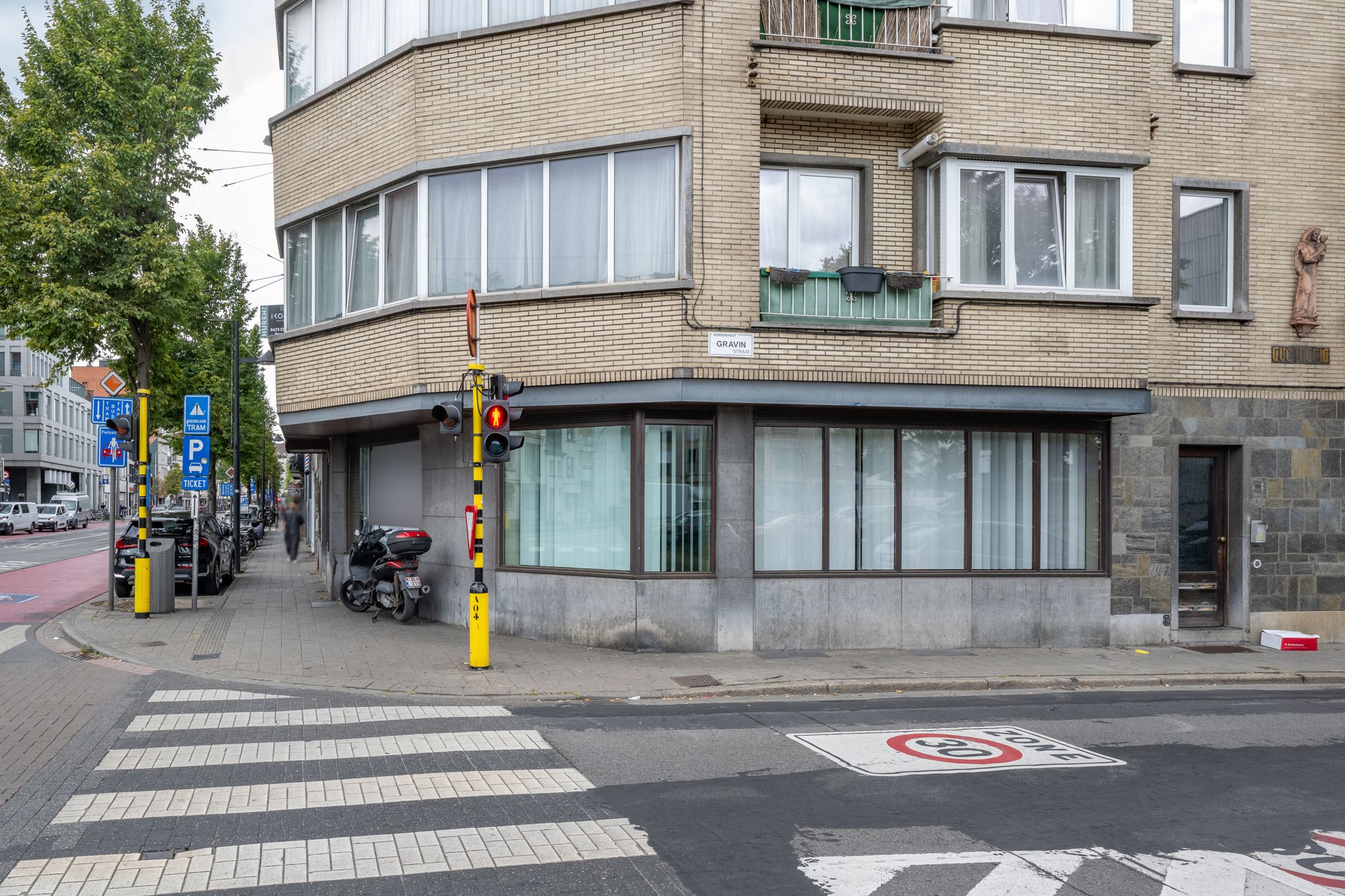 Te Huur Kantoor te Borgerhout foto 2
