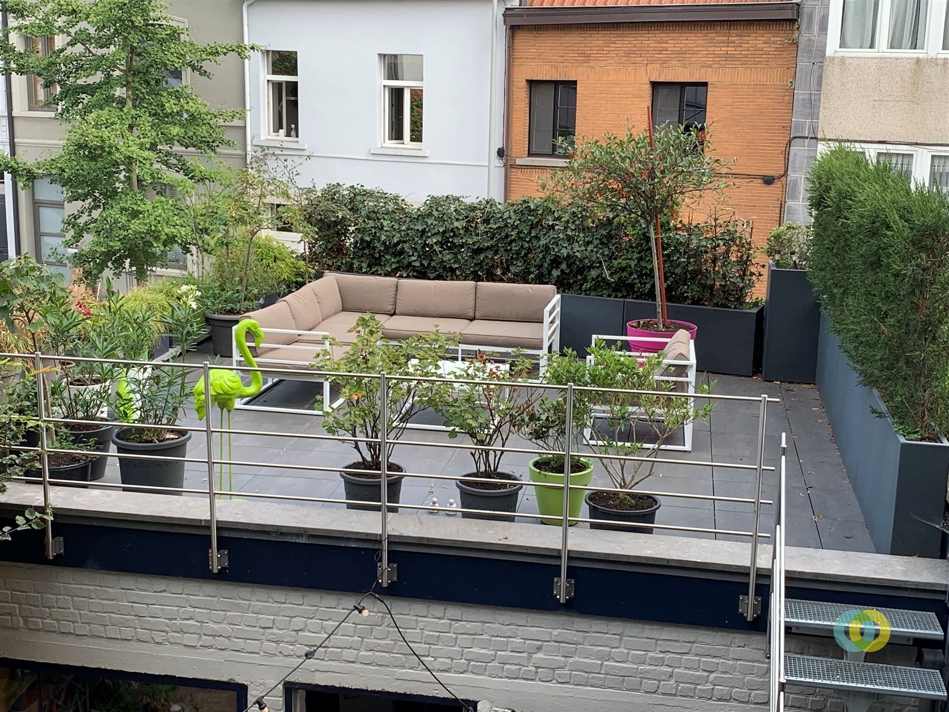 Ruime karakterwoning met garage en terras foto 10
