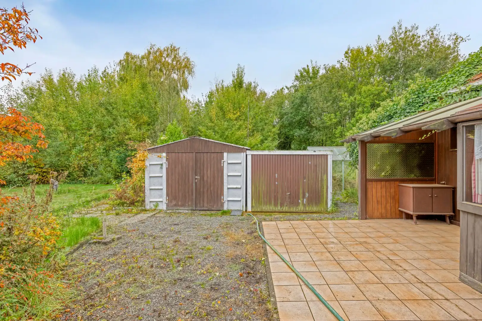 Rustig gelegen te renoveren woning op een mooi perceel van 13 are. foto 27