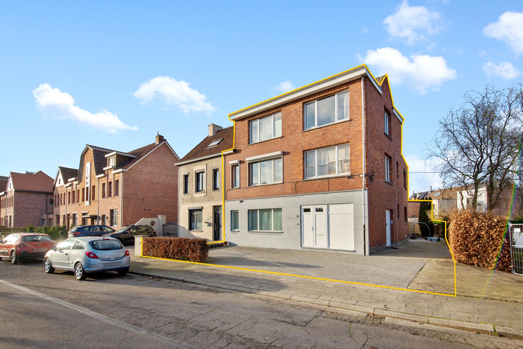 Polyvalent eigendom met garage/magazijn/atelier achteraan foto 3