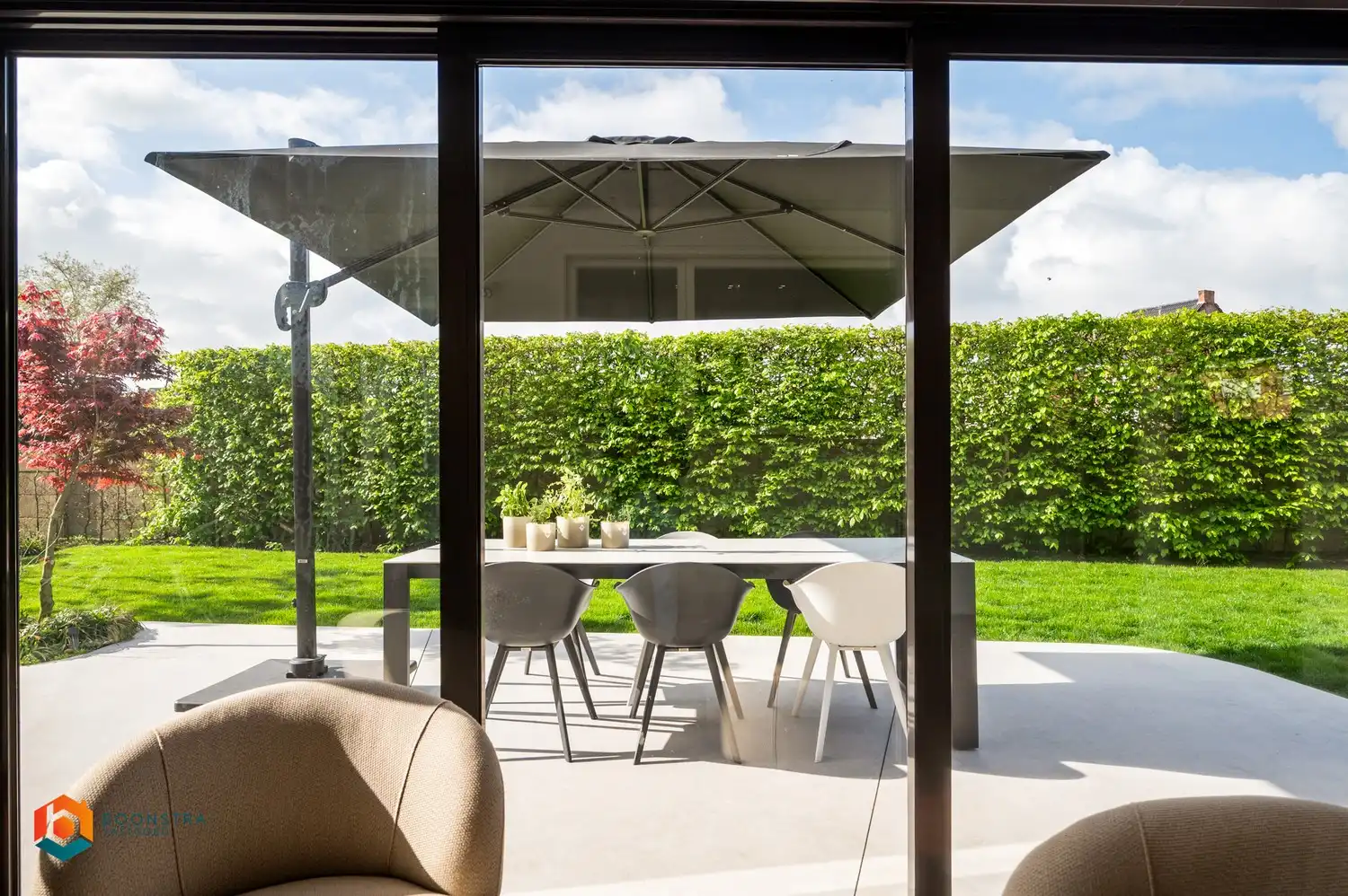 Charmante gezinswoning met 3 slpkrs op een perceel van 705 m² nabij het centrum van Beerzel foto 5