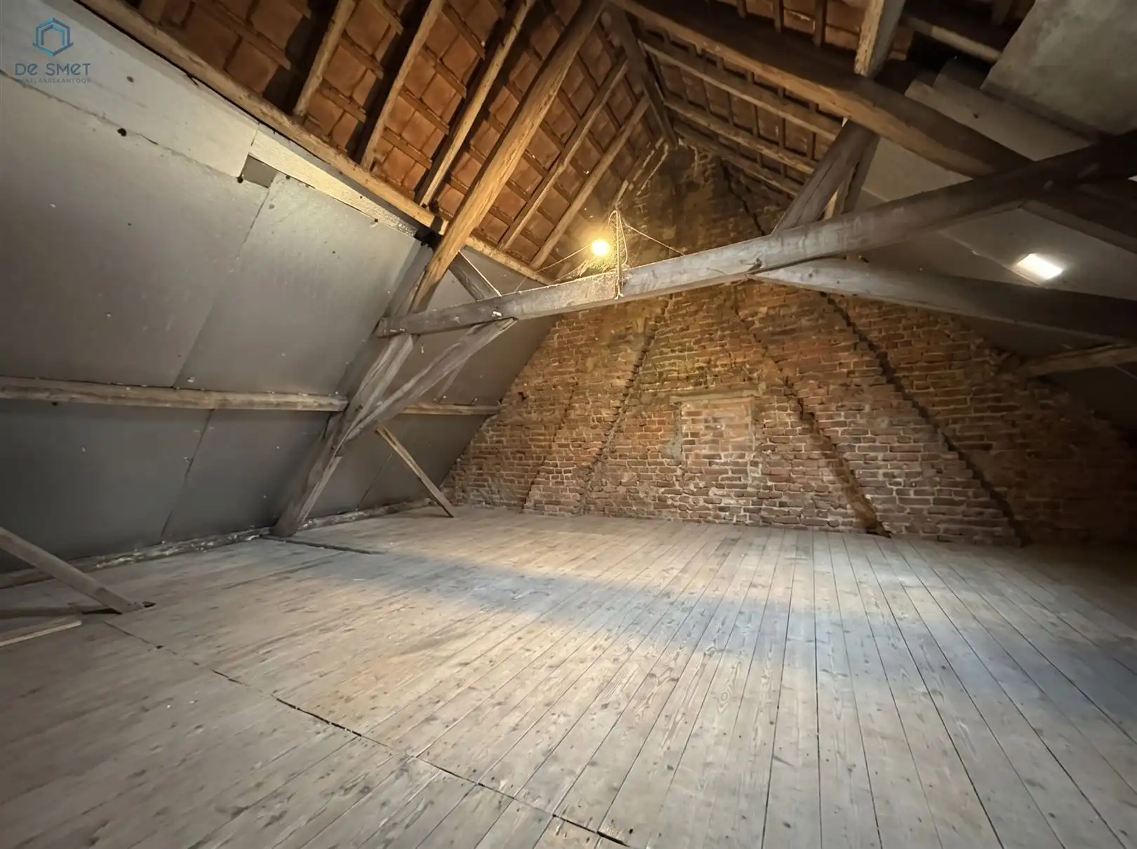 Instapklare gezinswoning met garage, tuin en centrale ligging foto 19