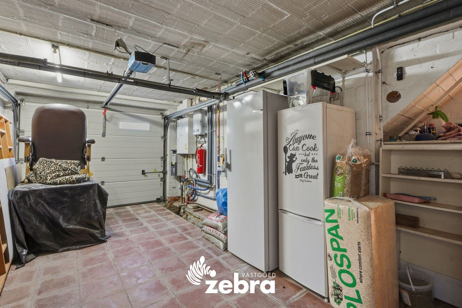 Ruime woning met grote tuin, zwemvijver en schuur in Beveren aan de IJzer! foto 11