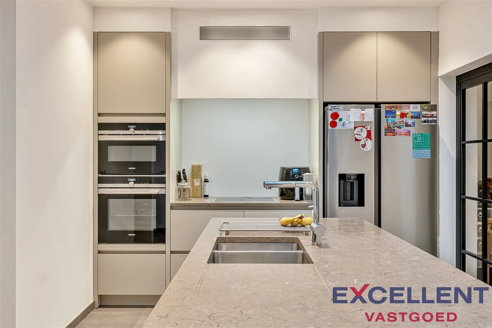 Instapklare hypermoderne woning met 2 slpk in het gegeerde Sint-Denijs-Westrem foto 6