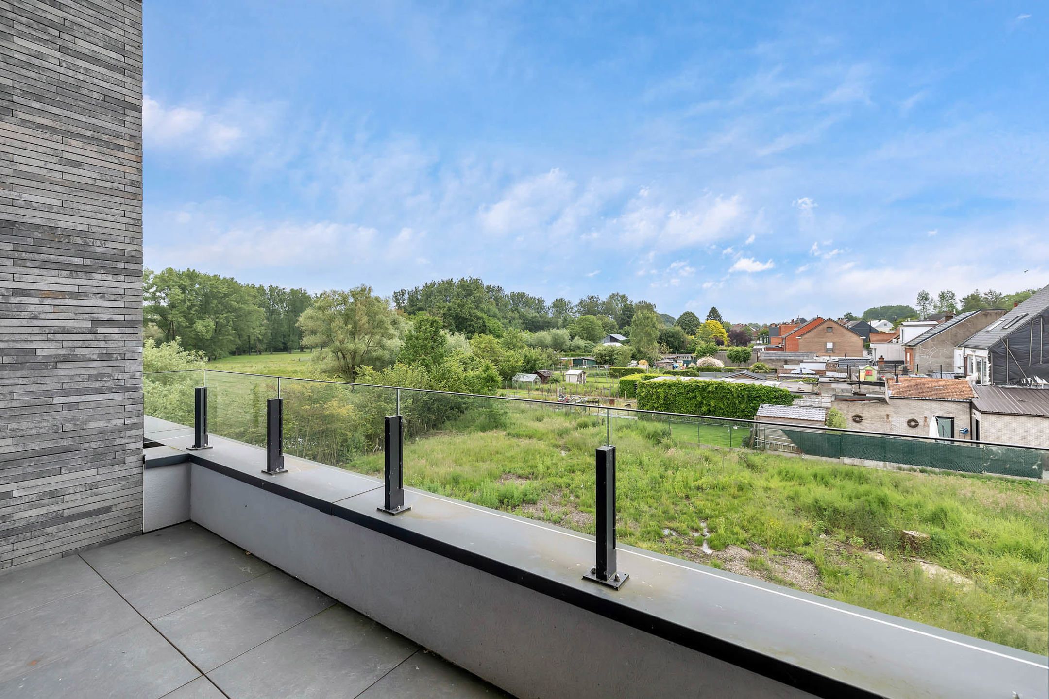 Prachtig BEN appartement met 2 slpks en terras nabij centrum foto 25