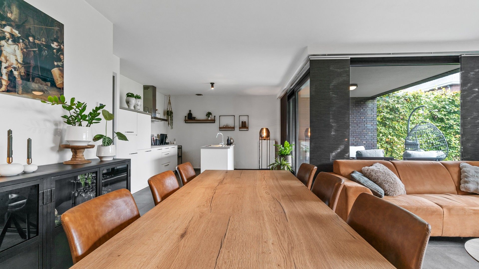 Gelijkvloers appartement met 2 slaapkamers, terras en tuin. Inclusief parking en kelderberging. foto 11