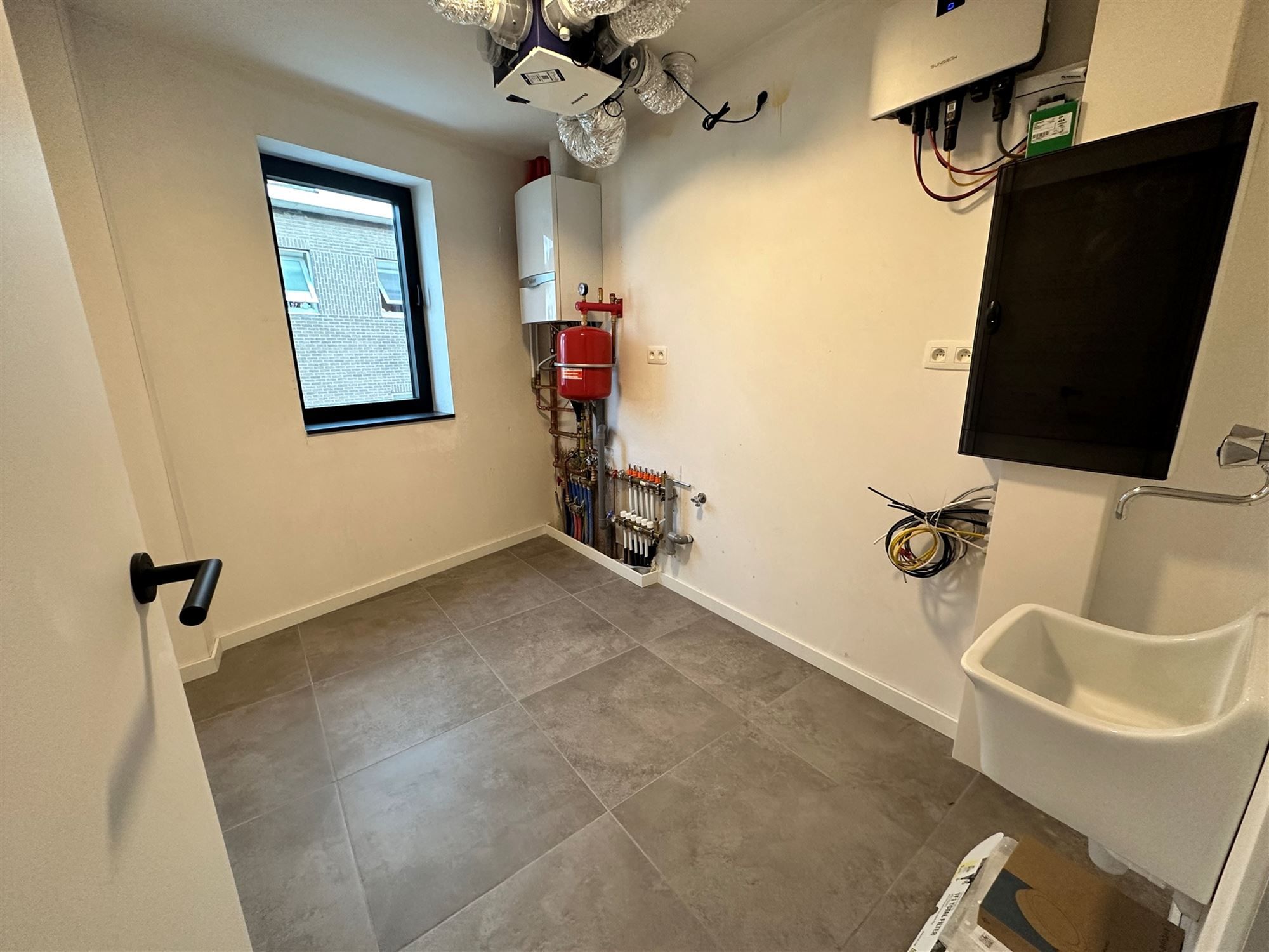 DUPLEX APPARTEMENT MET MOOI TERRAS EN 2 SLAAPKAMERS TE BERINGEN CENTRUM foto 12