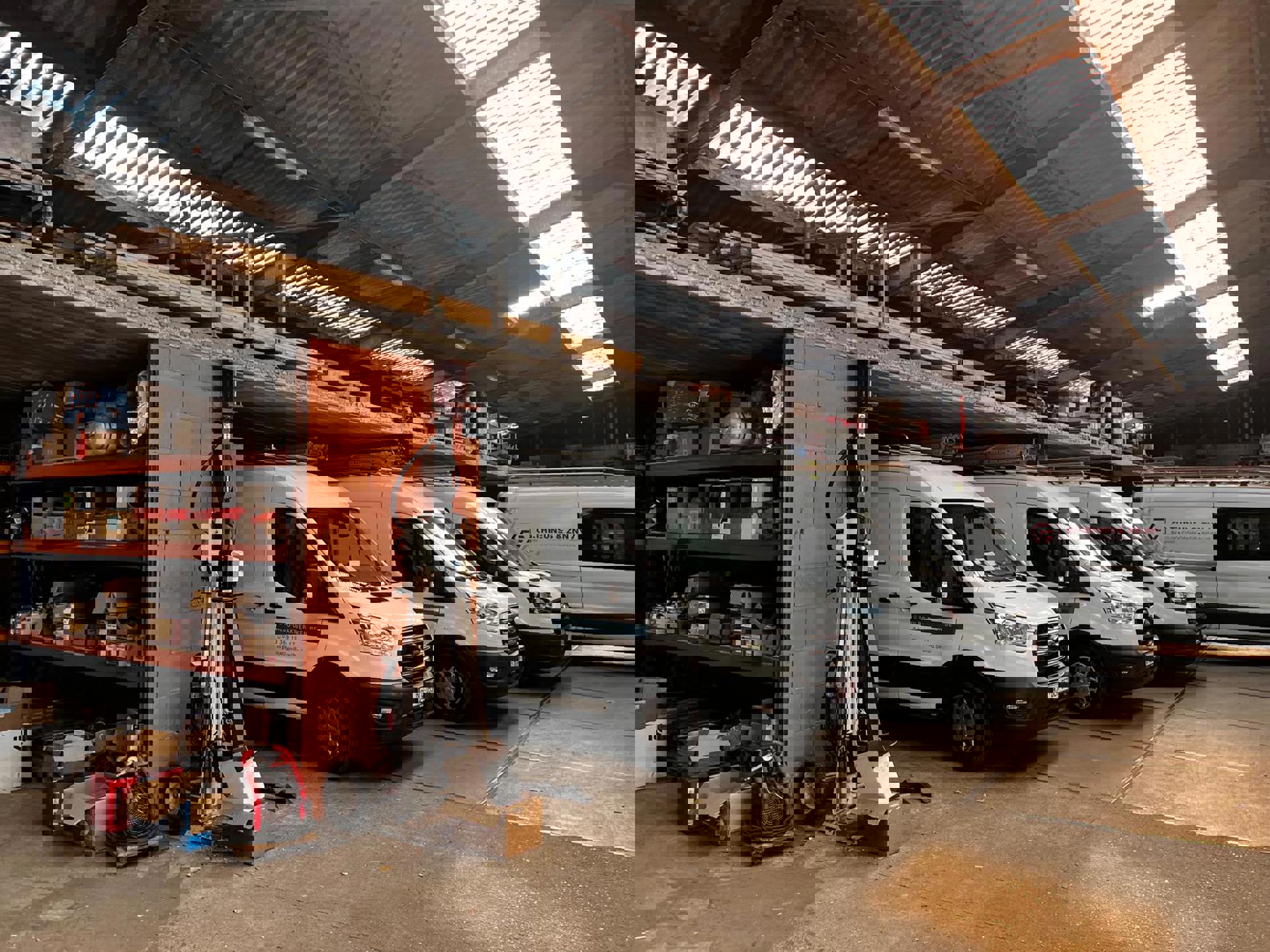 TE HUUR Magazijn + Kantoor te Kalmthout foto 5