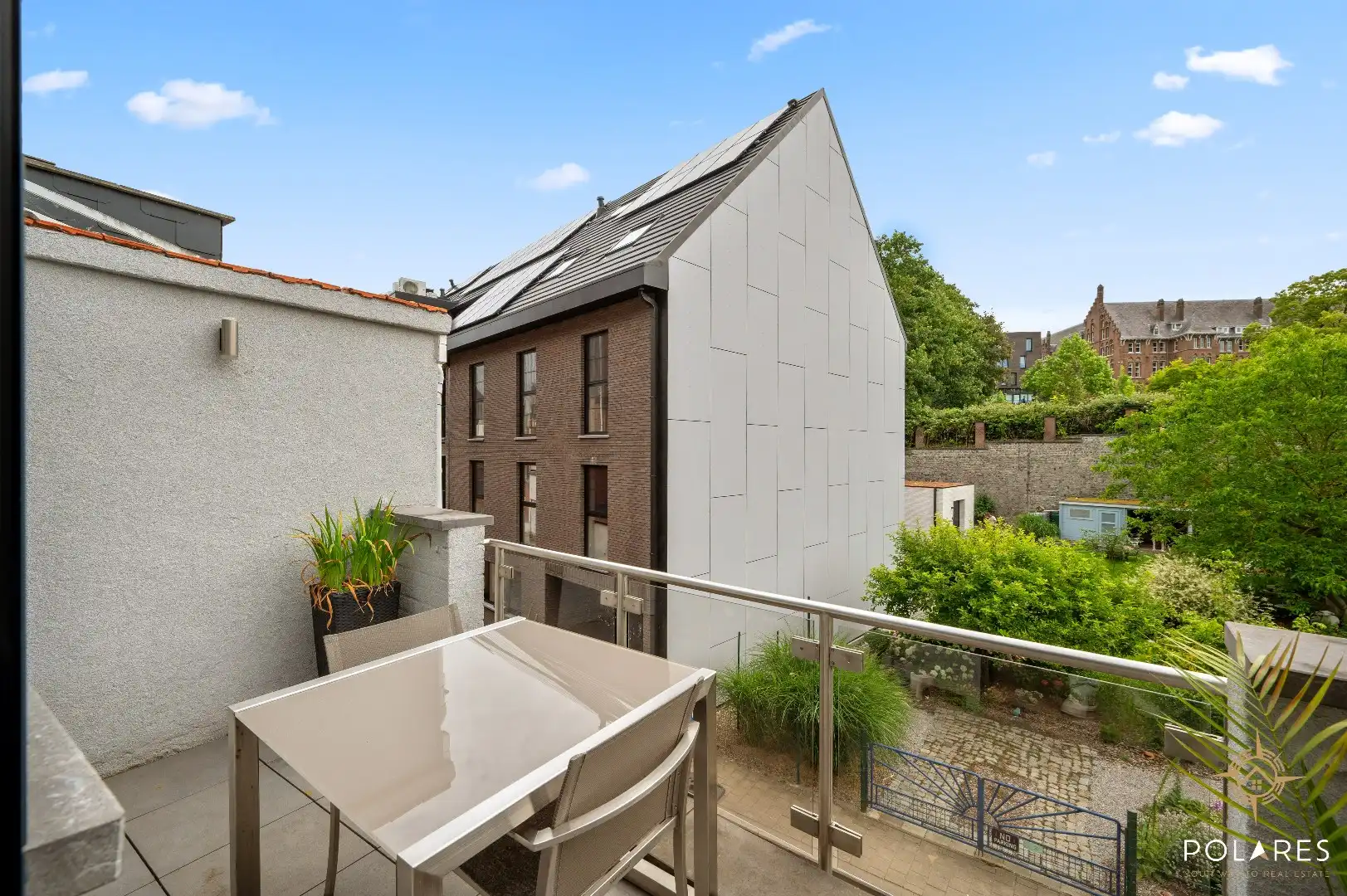 Ruime woning met 4 slaapkamers op toplocatie foto 13