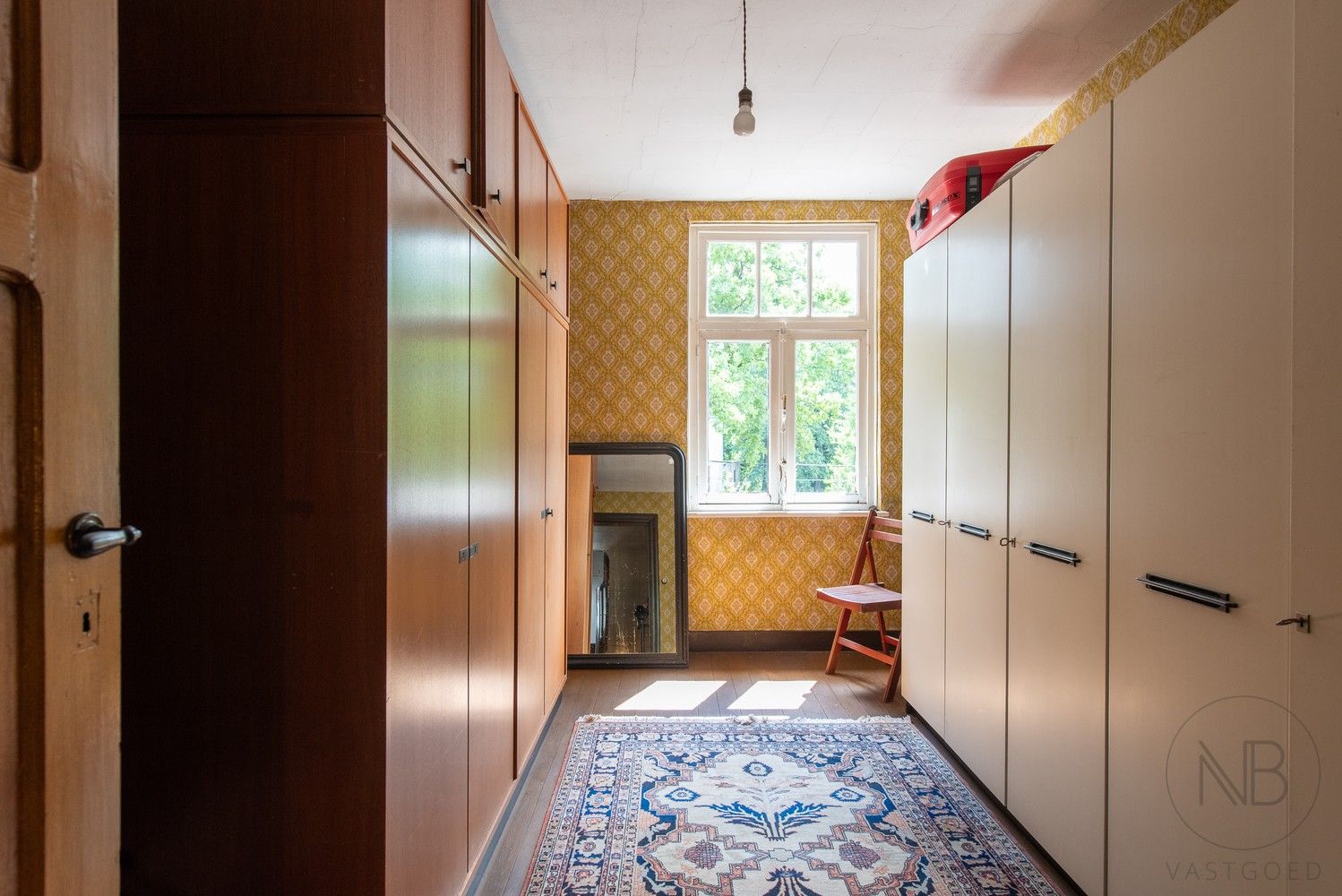 Karaktervolle burgerwoning met veel ruimte en authentieke details foto 24