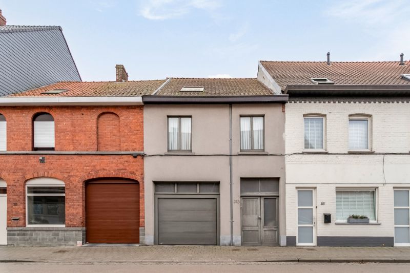 Hoofdfoto van de publicatie: Centrum Izegem -  Rijwoning met 4 slaapkamers