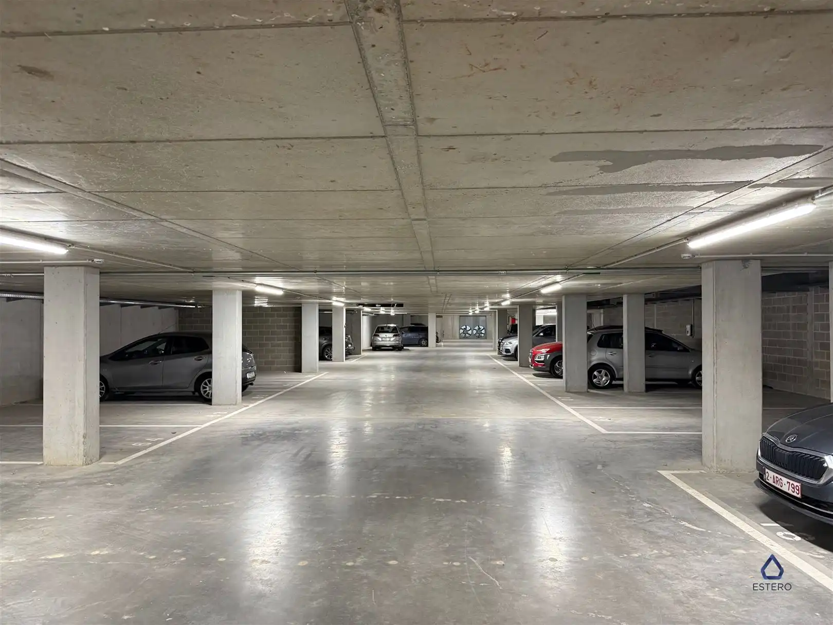 Nieuw duplexappartement met dubbel terras en garage foto 31