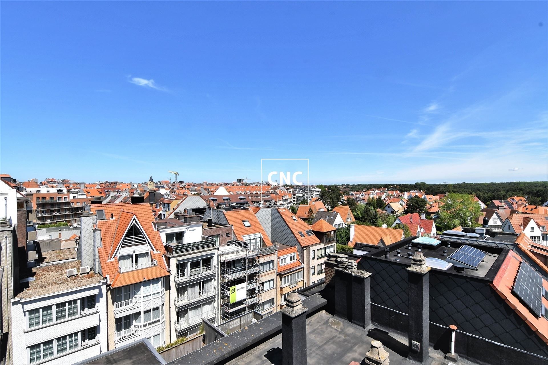 Duplex-appartment met 2 slaapkamers in recente residentie met prachtig zicht op de golf ! foto 10