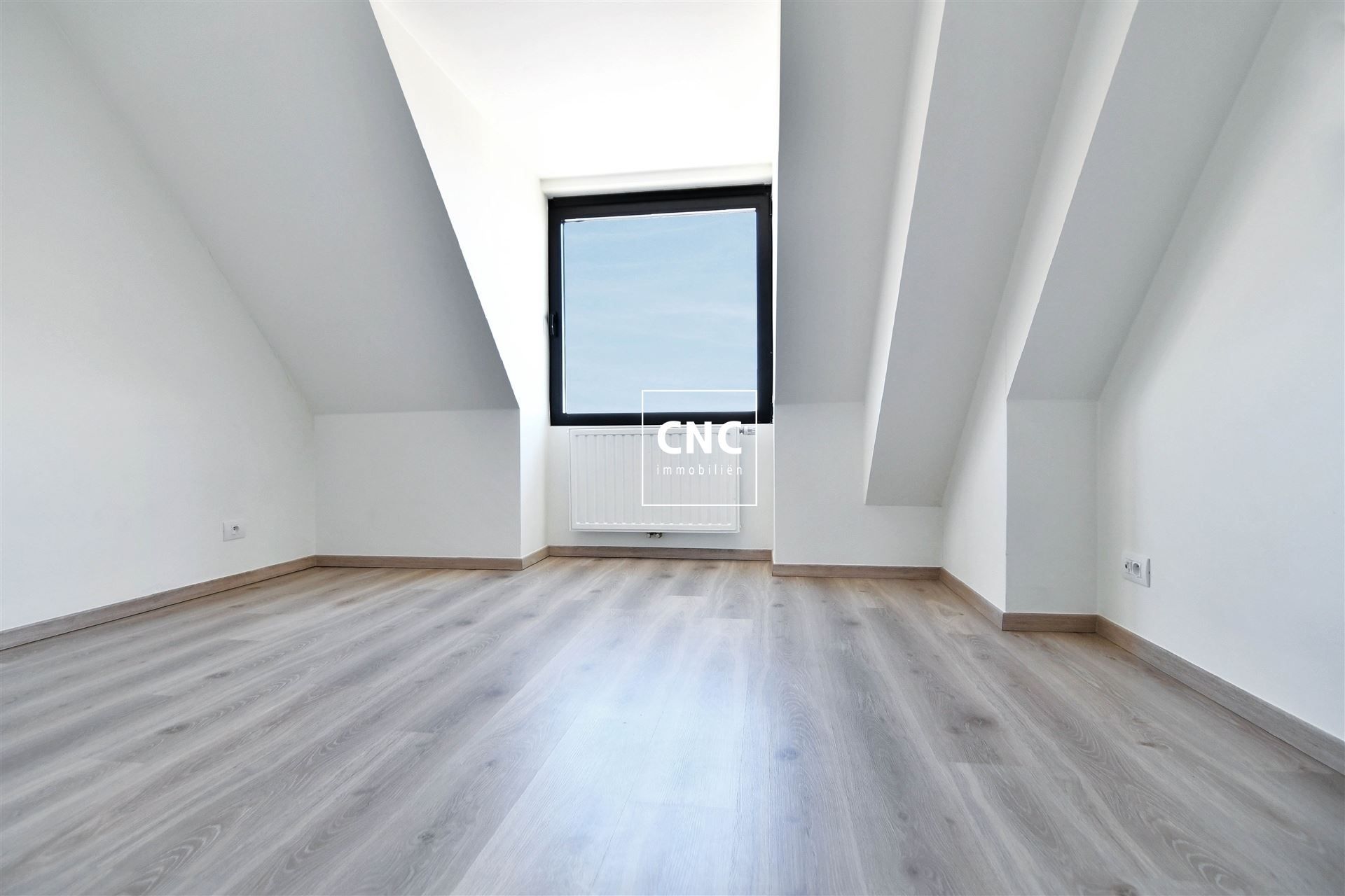 Instapklaar duplex aan de zonnekant van de Lippenslaan foto 10