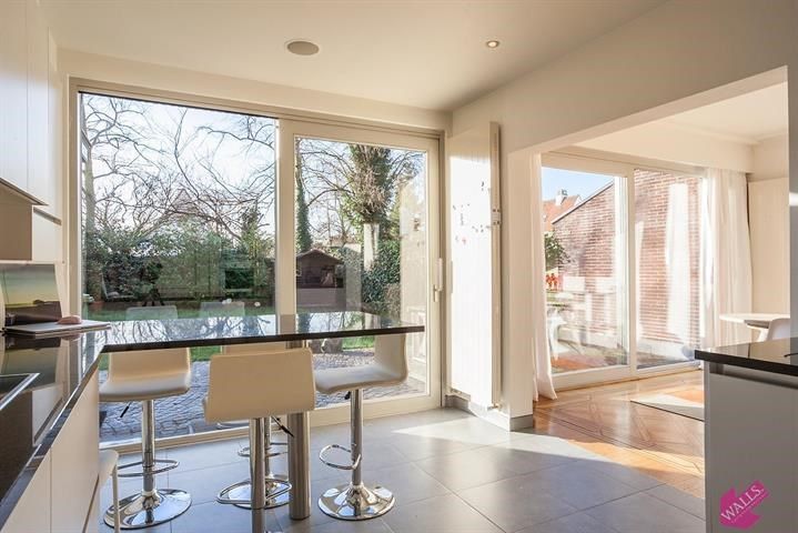 Prachtige halfopen bebouwing met tuin te Linkeroever foto 12