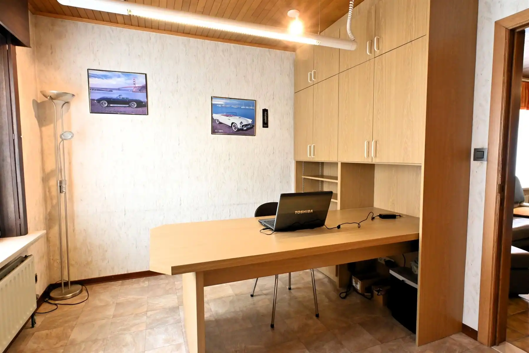 Ruime woning met 4 slaapkamers en grote garage foto 10