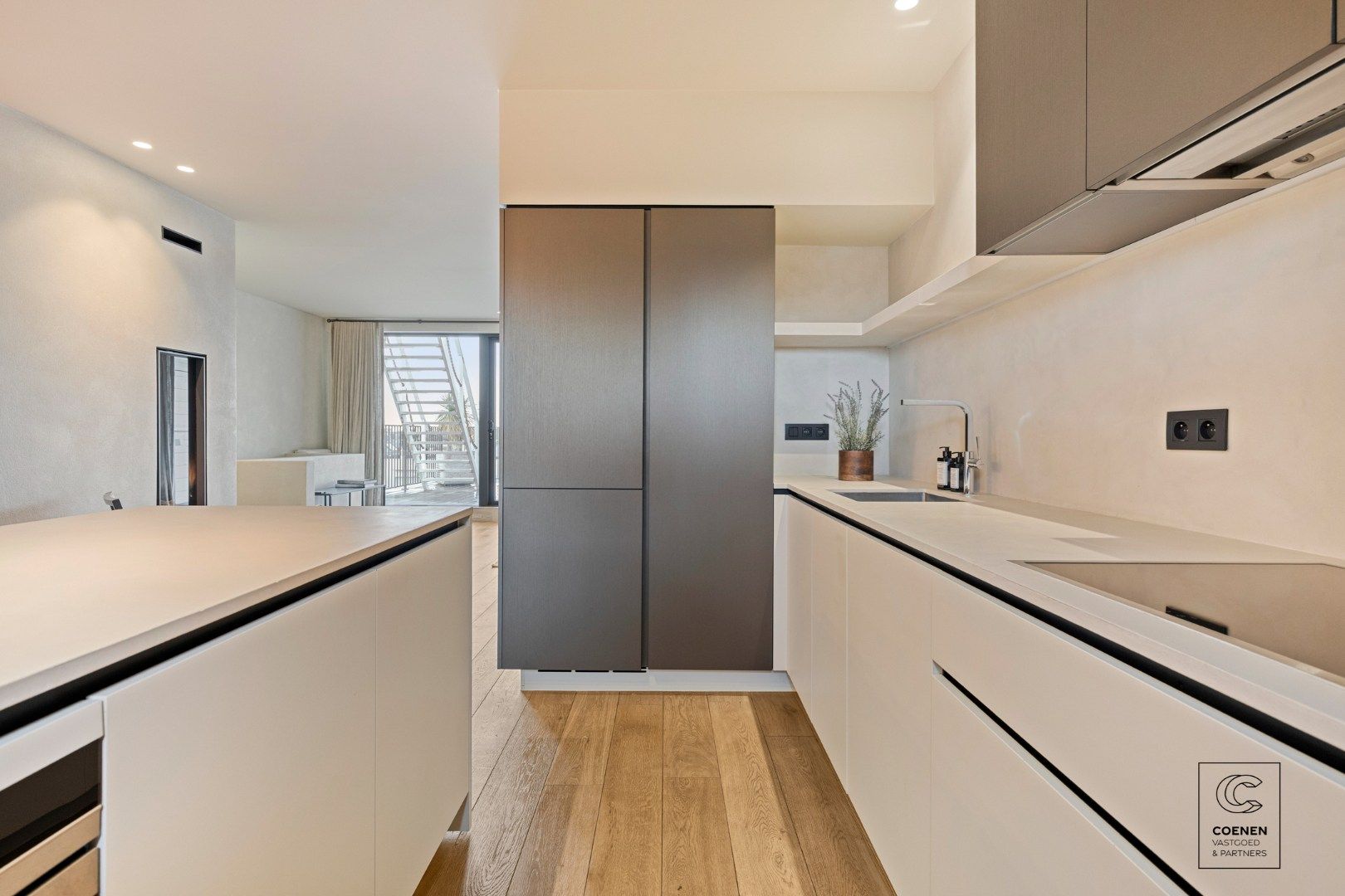 Uitzonderlijk duplex appartement van 130 m² op TOPlocatie te Antwerpen Zuid! foto 3