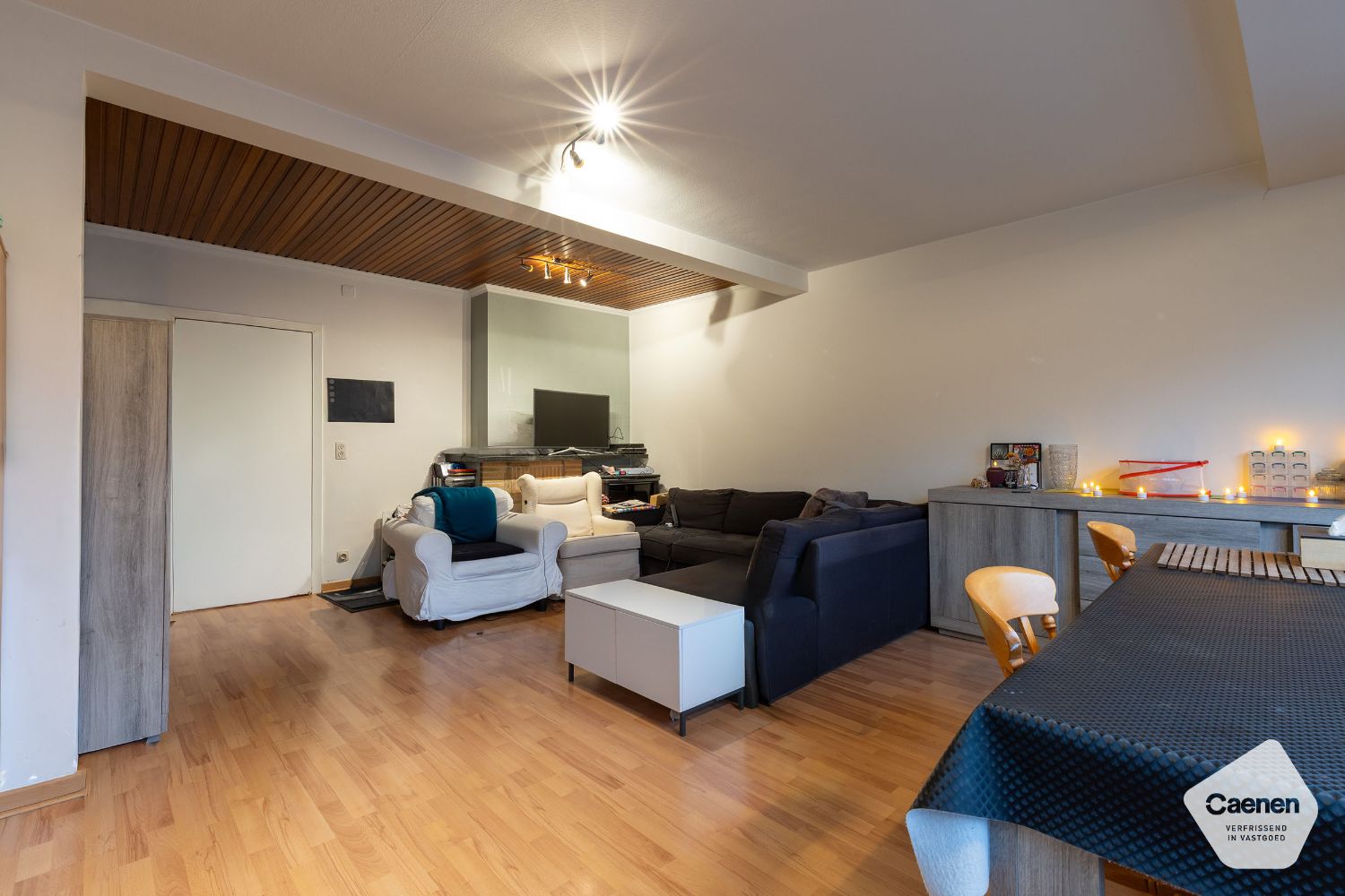 LEUK & ENERGIEZUINIG APPARTEMENT in het hartje van Oostkamp centrum met 2 slaapkamers. foto 3