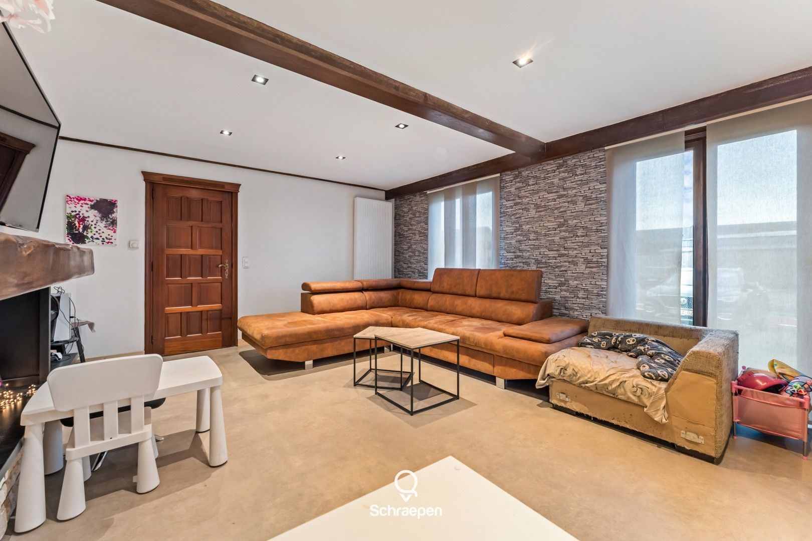 Gelijkvloerse woning op zuidoostelijk perceel van 10,5 are én straatbreedte van maar liefst 30 meter! foto 7