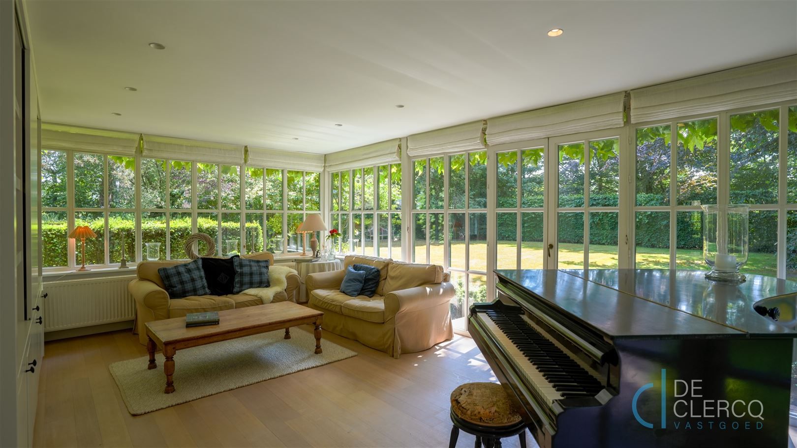 Karaktervolle villa op omvangrijk perceel te koop Lochristi! foto 3