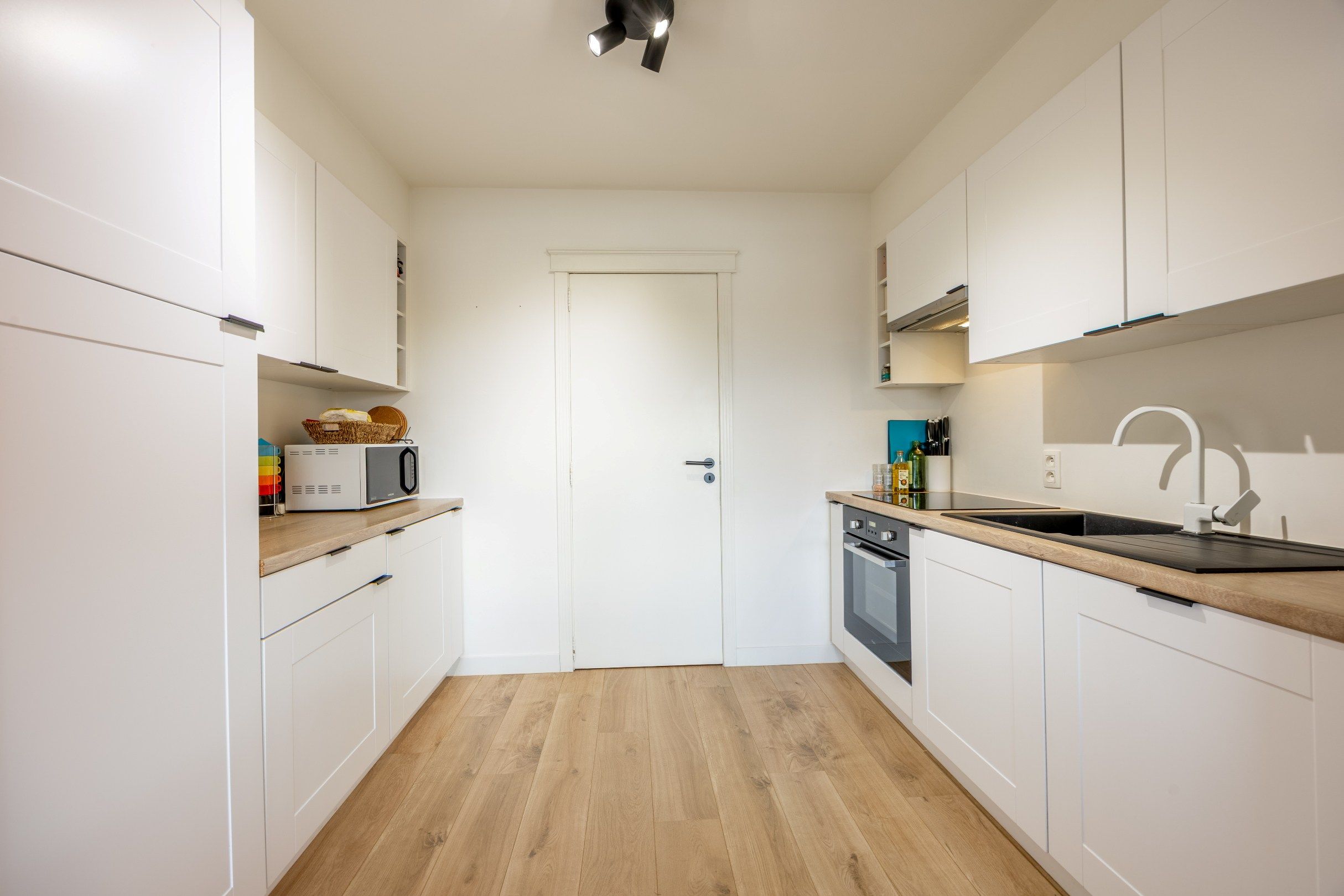 Instapklaar appartement met twee slaapkamers foto 7