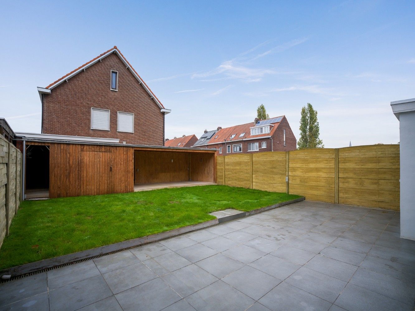 Ruime, instapklare woning met 4 slpk., inpandige garage en tuin foto 29