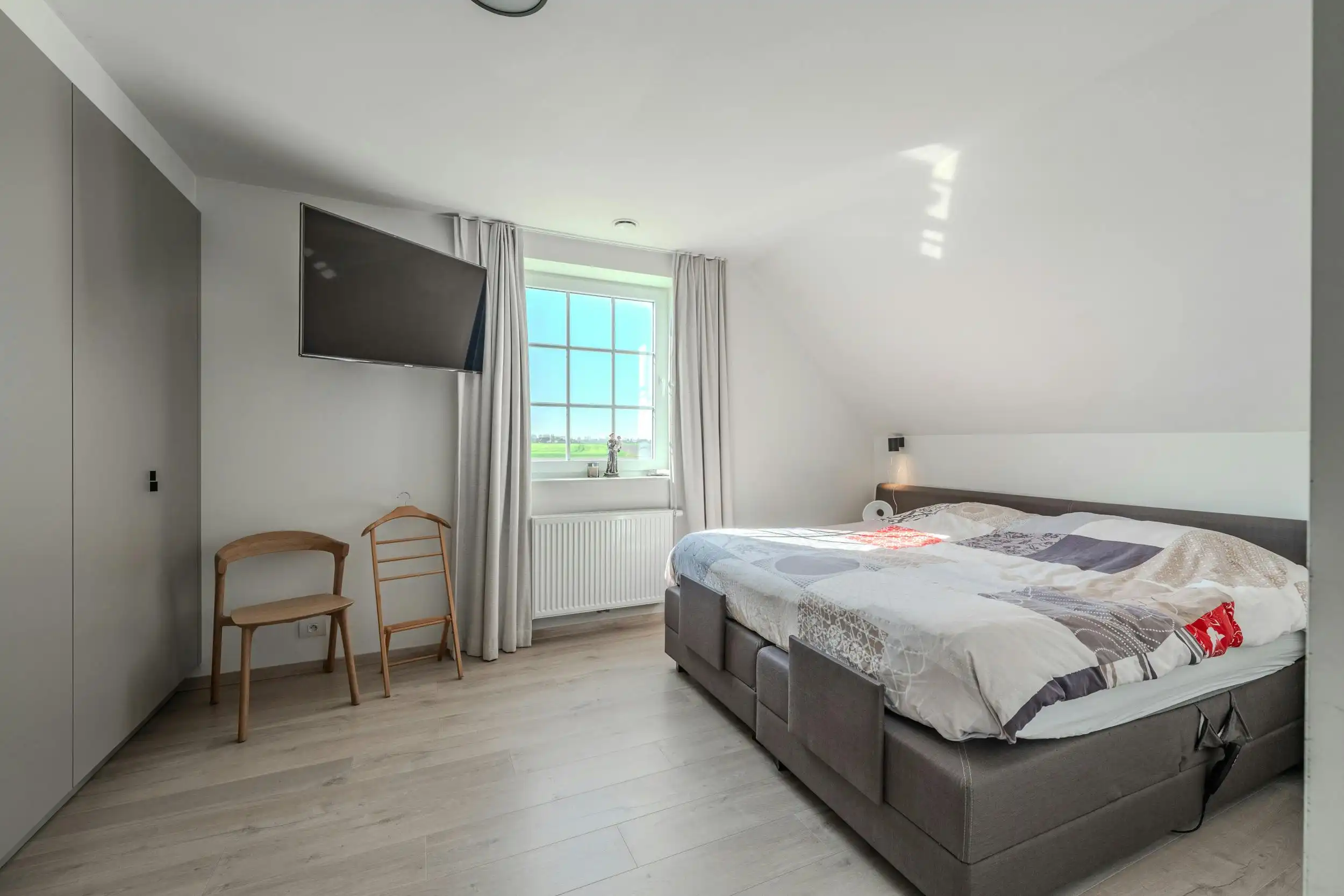Prachtige woning met 3 slaapkamers en uniek open zicht! foto 21