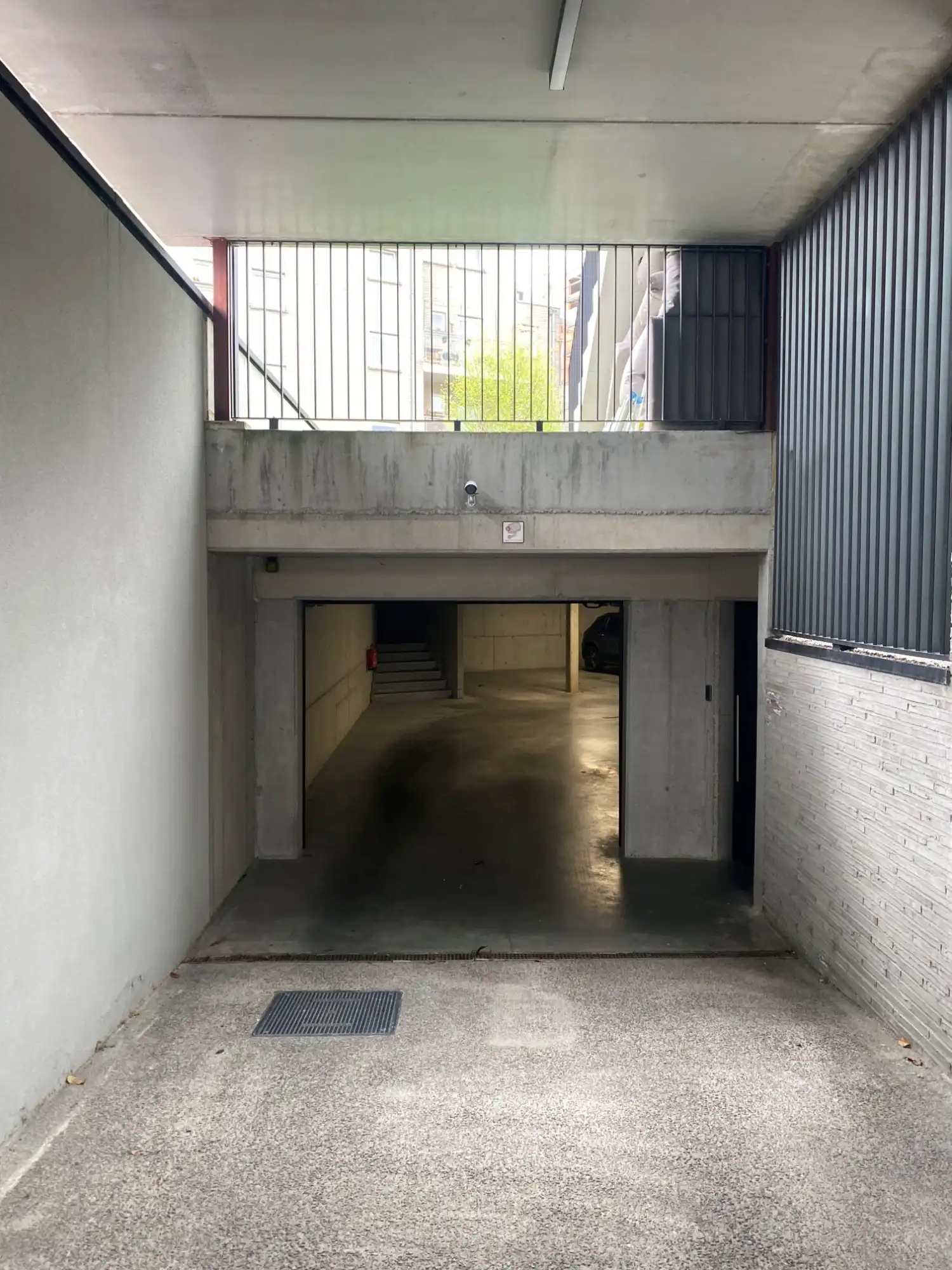 Centraal gelegen ondergrondse autostaanplaats foto 4