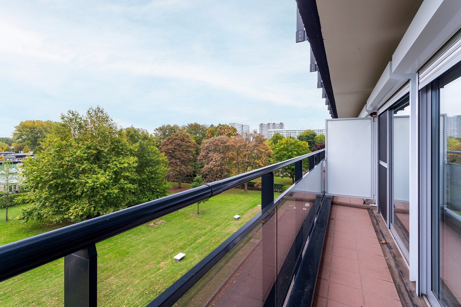 Rustig gelegen 2-slaapkamer appartement met 2 terrassen! foto 13