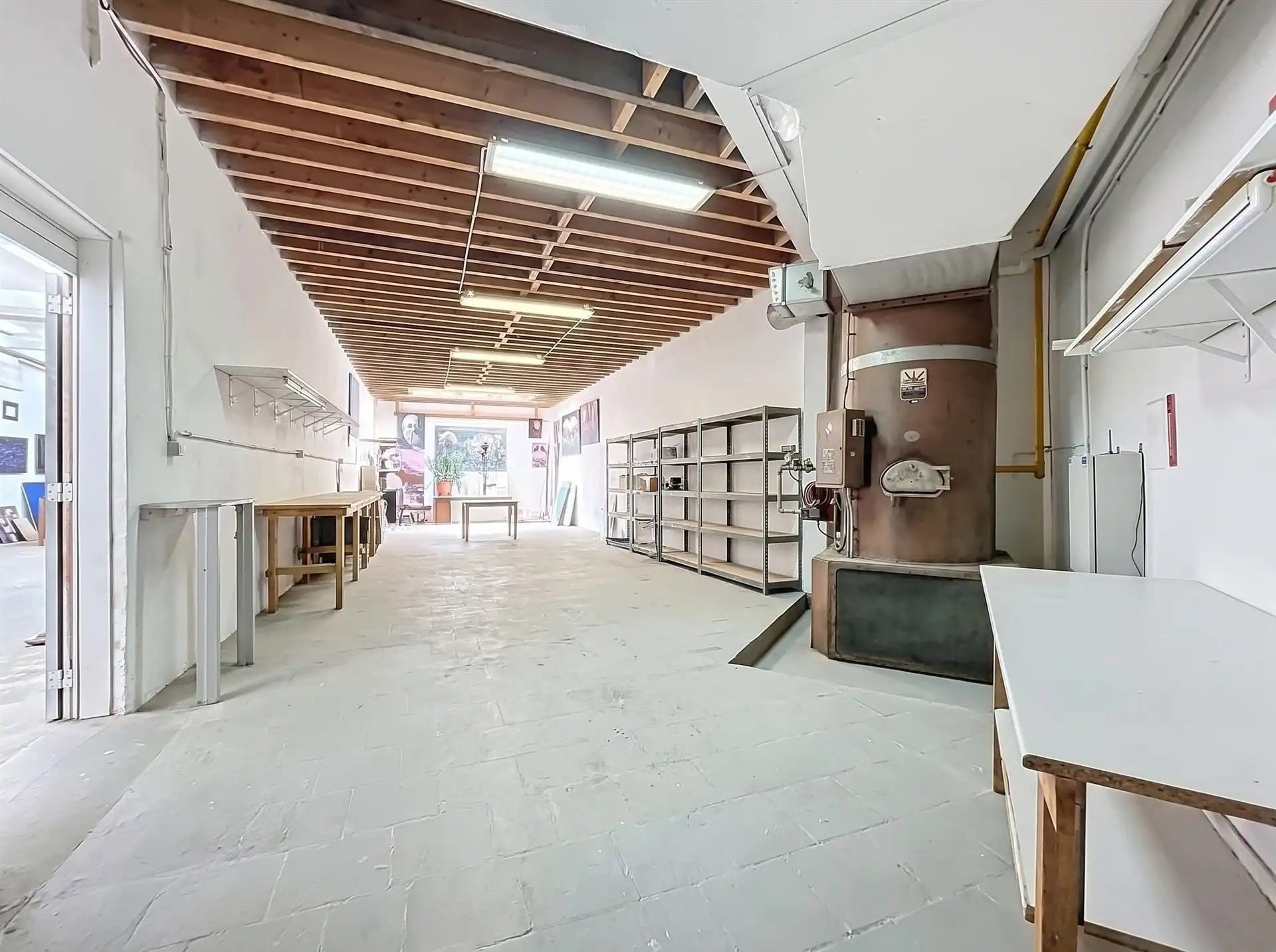 Exclusieve loft met uitzonderlijk ruim magazijn op toplocatie in Sint-Niklaas! foto 26