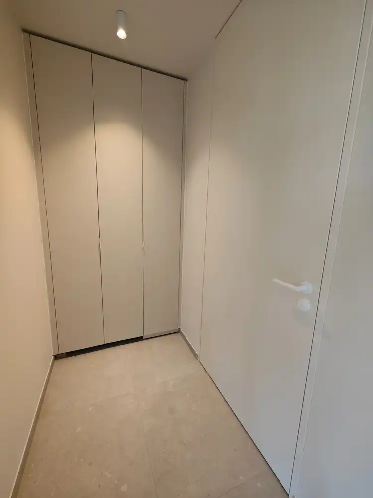 High-end nieuwbouw-duplex met ruim terras, parking en ruime buitenberging foto 22