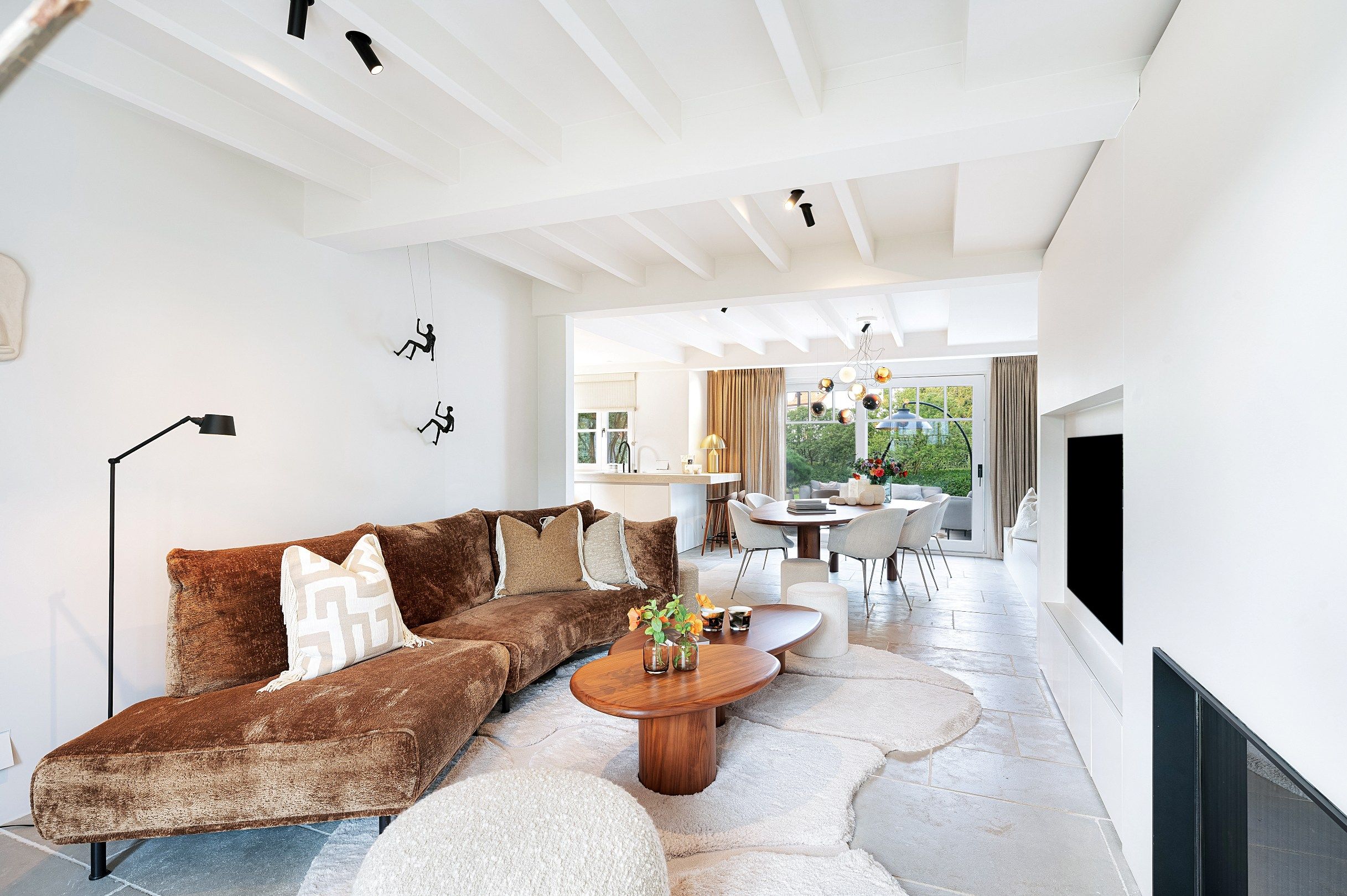 Luxueus afwerkte koppelvilla op wandelafstand van het Albertplein en de Lippenslaan foto 3