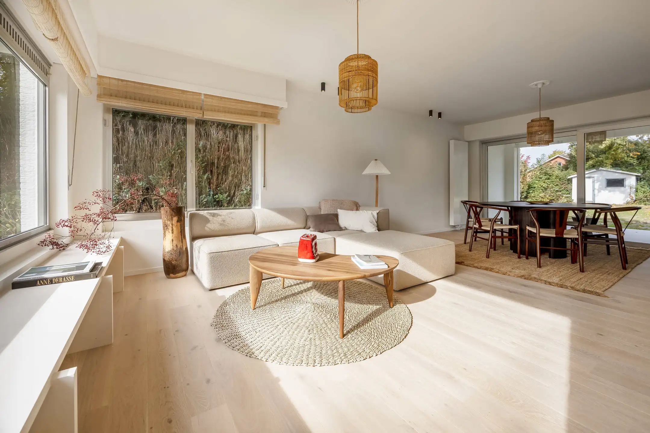 Stijlvol gerenoveerde woning in charmante Bloemenwijk foto 7