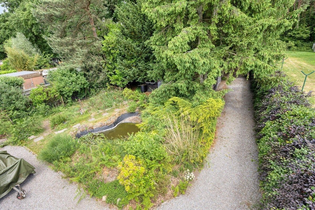 Ruime woning met 3 slaapkamers en grote tuin foto 23