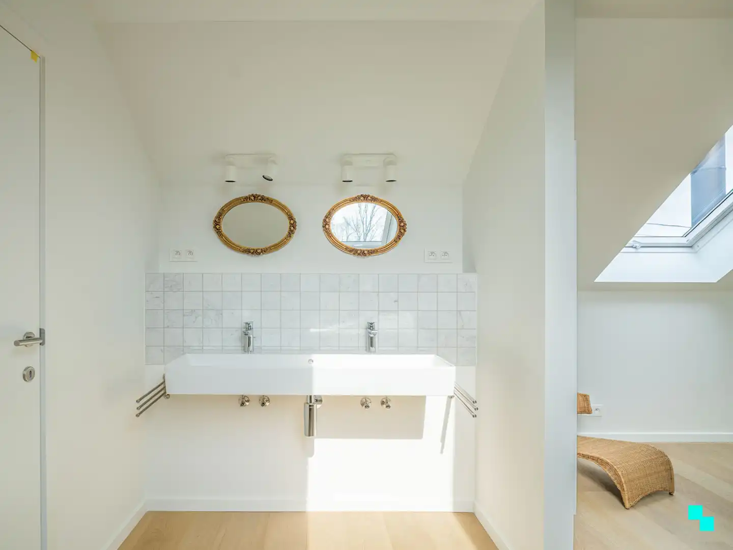 Recent gerenoveerde woning in Valleigebied foto 24