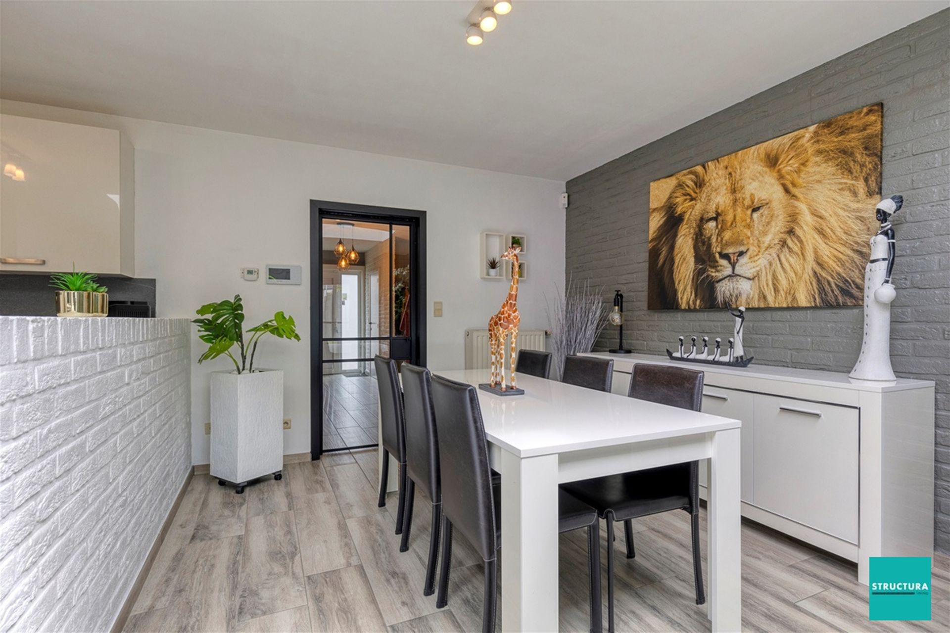 Ruime én volledig instapklare woning foto 4