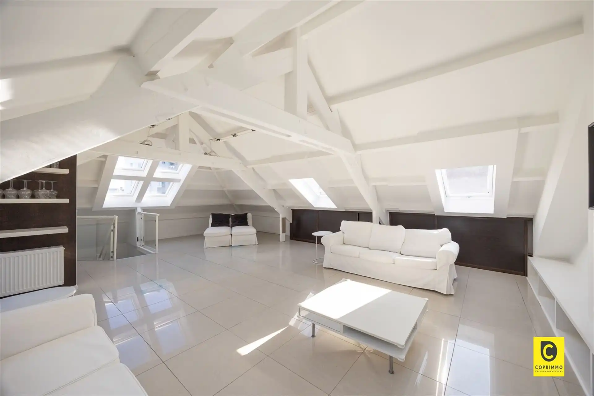 Prachtig duplex appartement foto {{pictureIndex}}