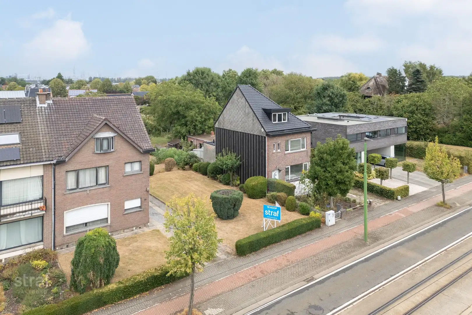 Centraal gelegen bouwgrond te koop in Zwijndrecht foto 3