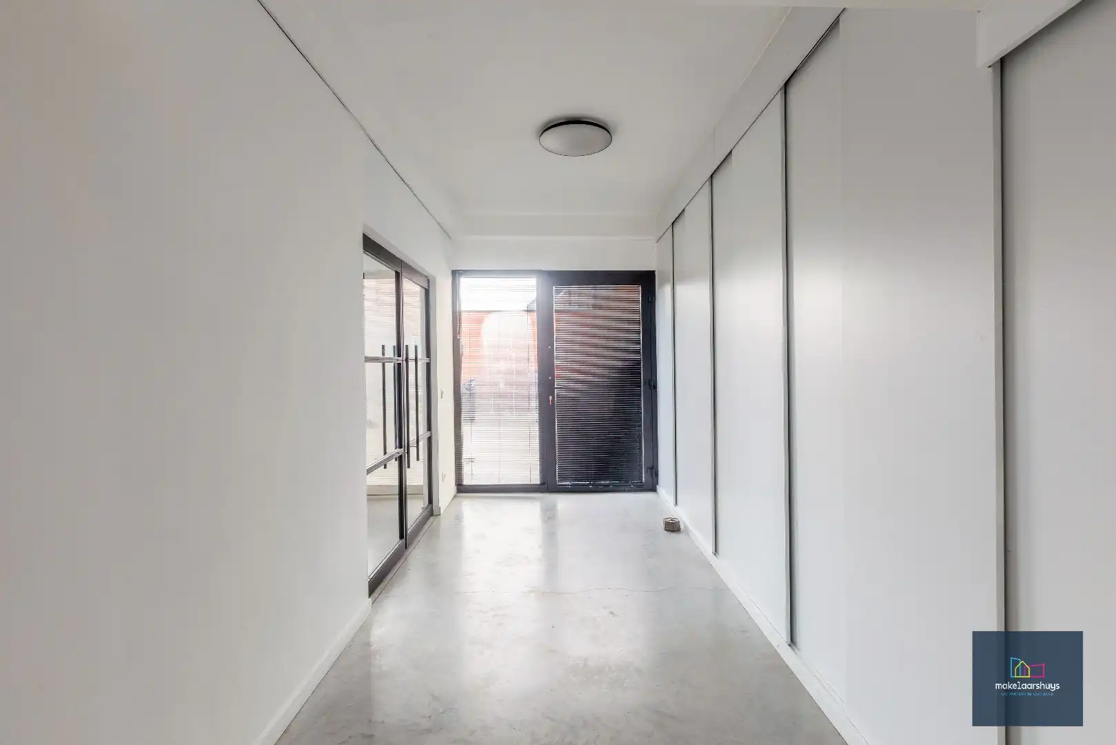 Instapklare eigendom met tuin te Mariakerke foto 20