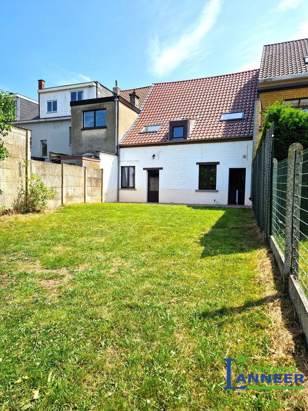 Ruime woning met 3 slaapkamers en tuin nabij centrum Beersel foto 5