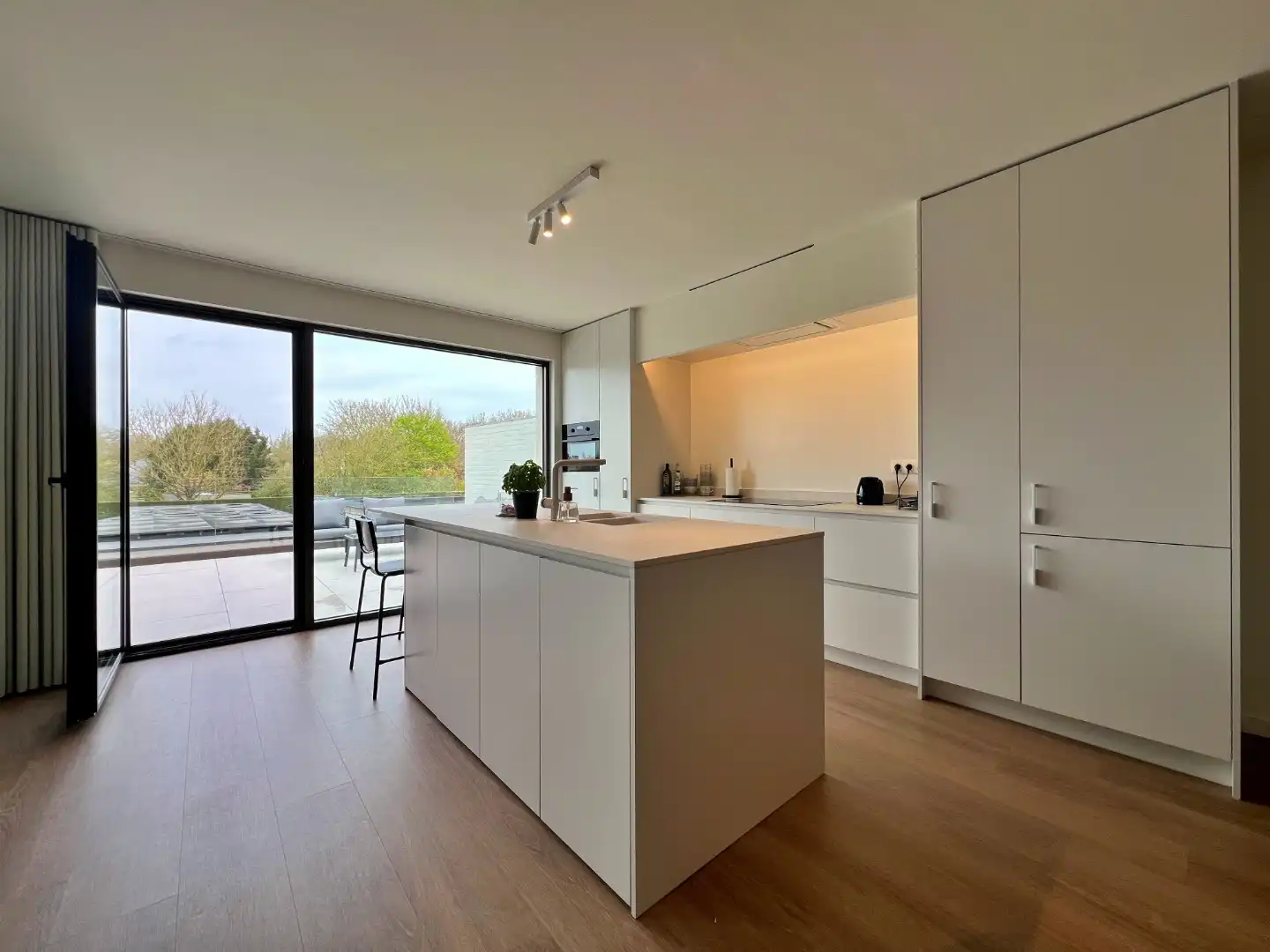 🏡 Instapklaar appartement met 3 slaapkamers in Lovendegem foto 6