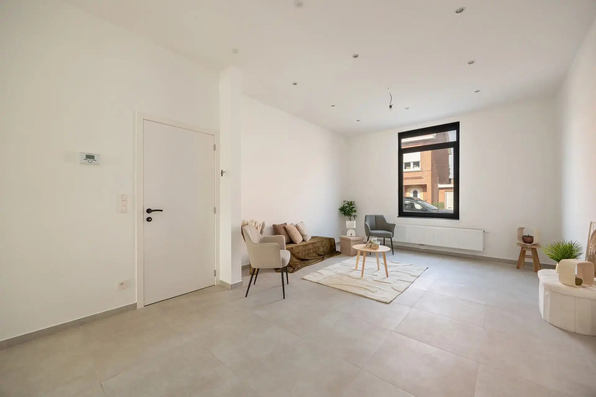 Gerenoveerde gezinswoning met tuin in rustige omgeving foto 3