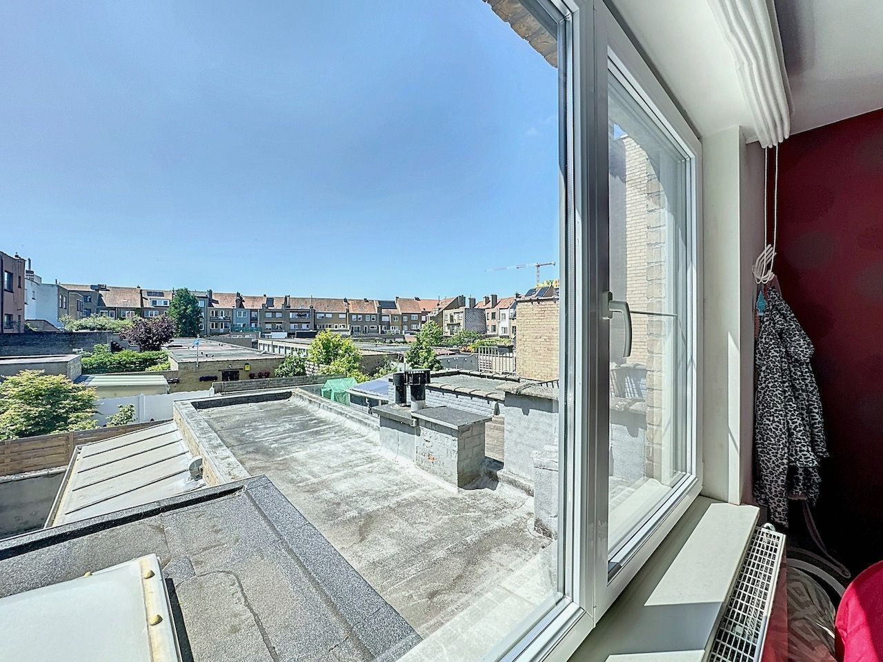 Volledig gerenoveerde gezinswoning met vijf slaapkamers te Heist aan Zee foto 15