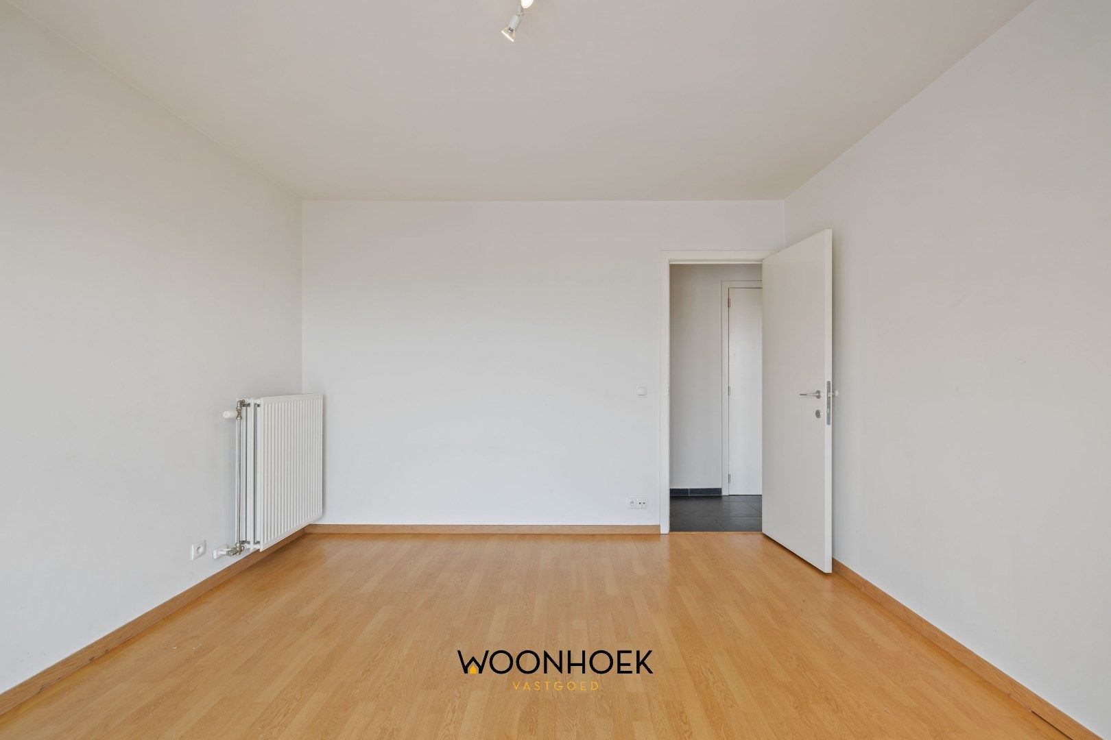 Instapklaar dakappartement op toplocatie in centrum Lokeren foto 16