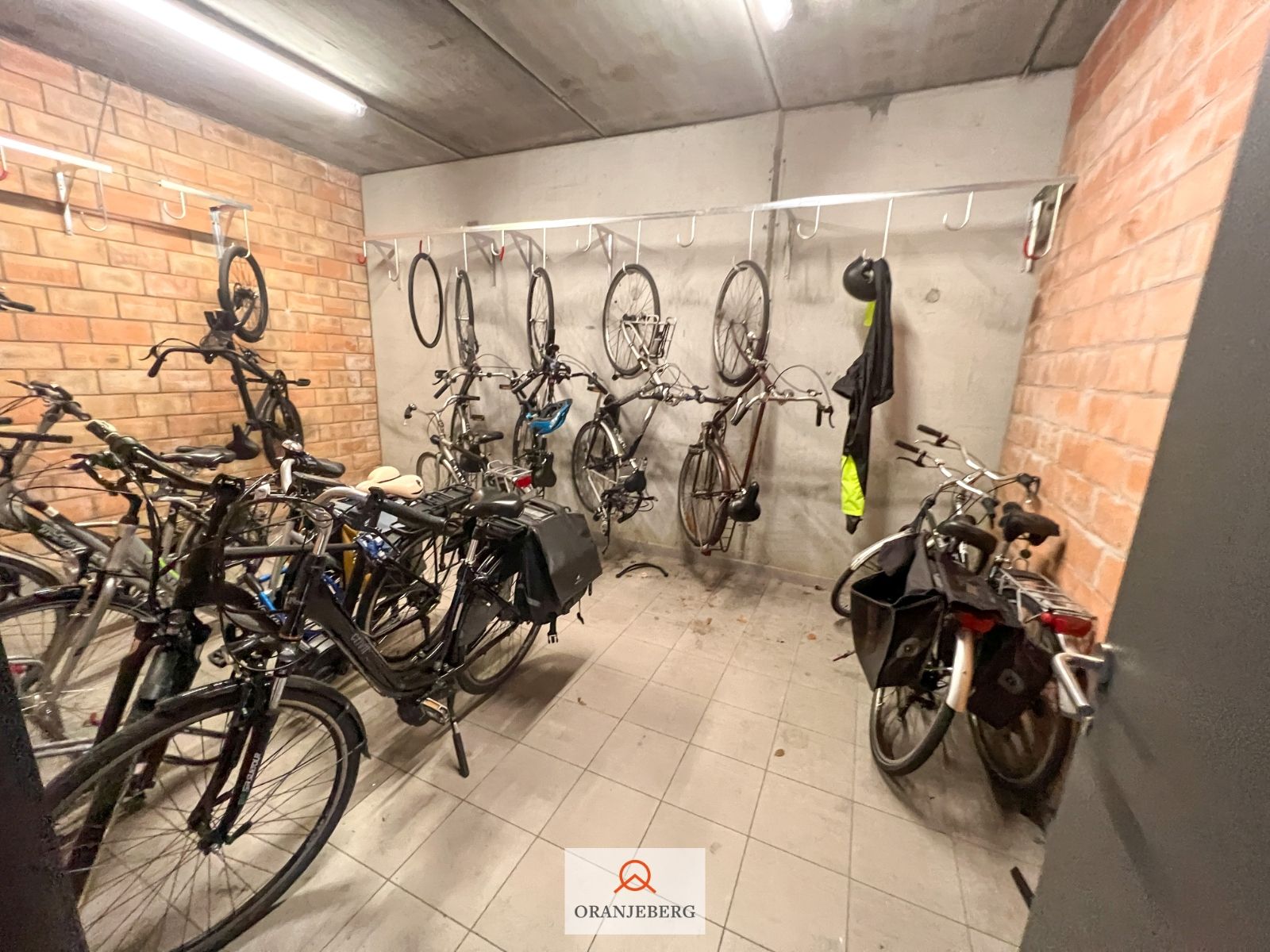Ruim 2-slaapkamer appartement met terras centrum-Gent nabij Zuid foto 33