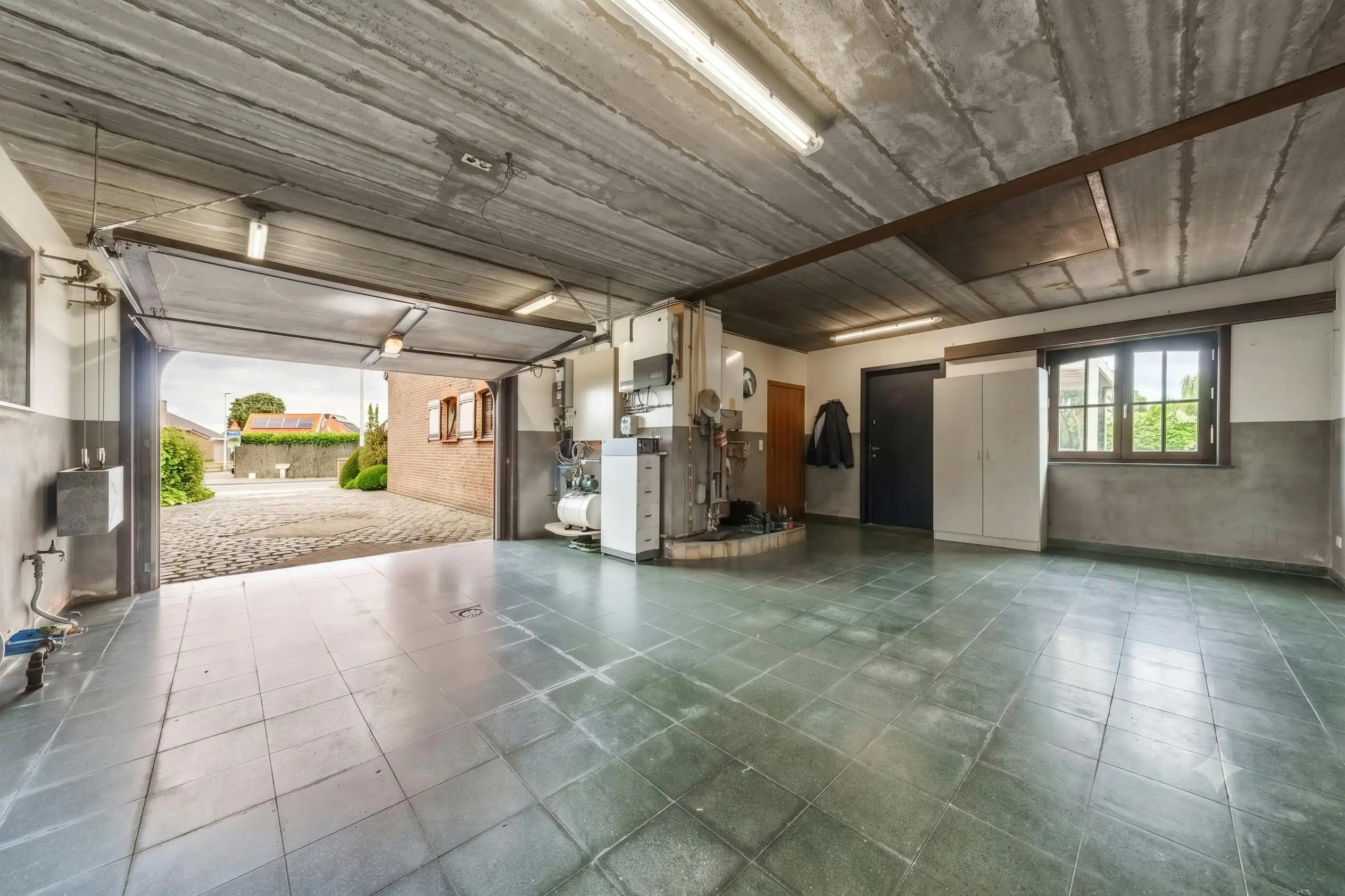 Karaktervol huis te koop in Merkem op 885m² foto 28